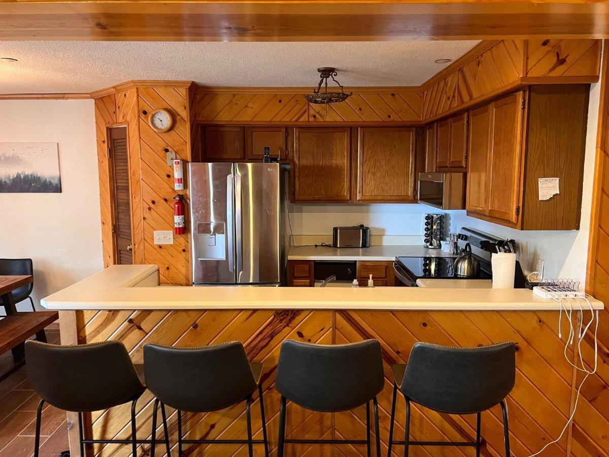 Summit 204D At Snowshoe Exterior foto